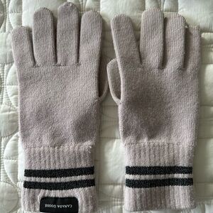 Canada Goose Light Pink Knit Gloves with Black Stripes / wool / sz small